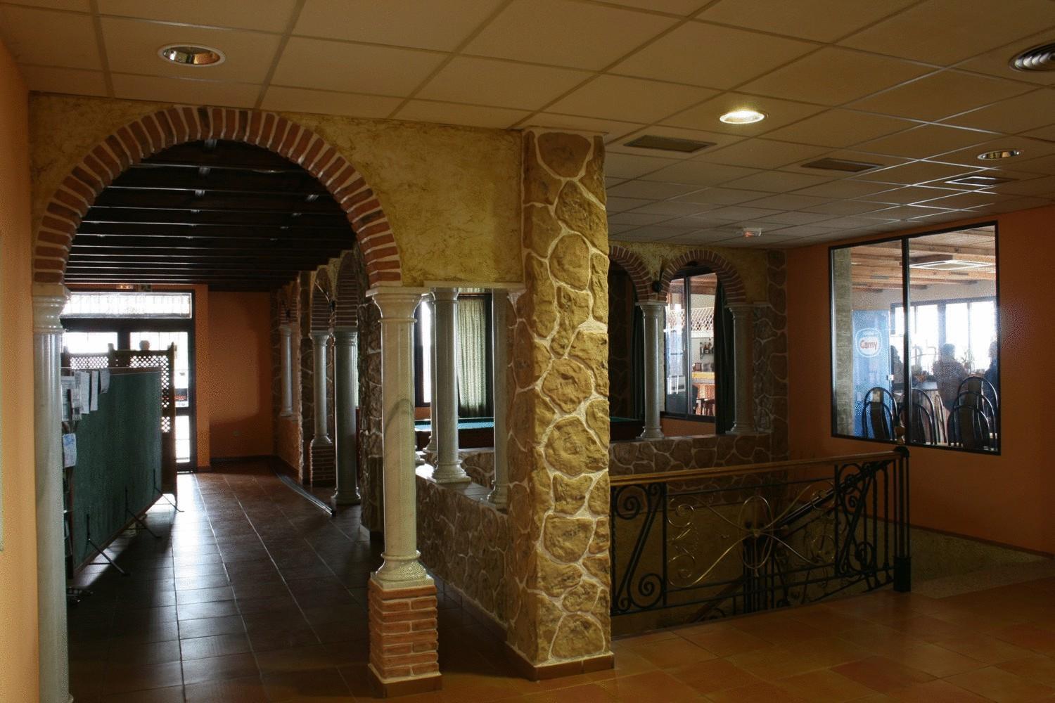Hotel Restaurante Banos Banos De La Encina Exterior photo